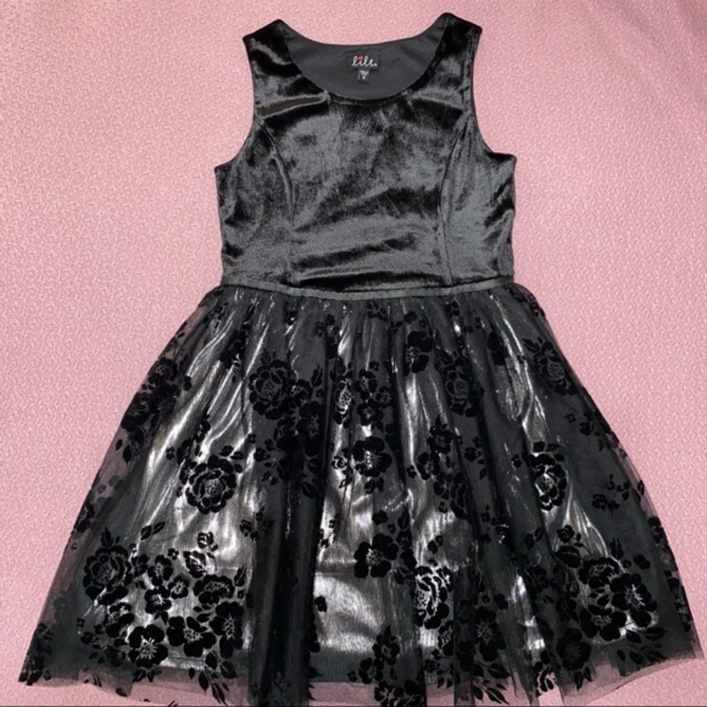 Black holiday dress girls size‎ 10 velvet & lace black & silver